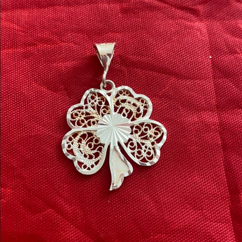 Sterling Silver  stamped 925 Flower shape pendant